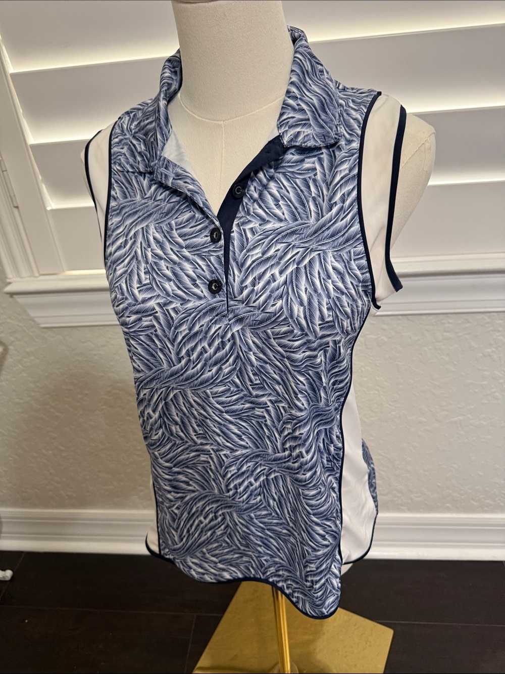 Greg Norman Collection Golf Navy White Patterned Sleeveless Polo Tank
